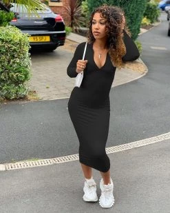 蔓薇 STRAIGHT TO THE POINT ZIP DRESS