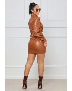 佳亿世 New In City Chic Faux Leather Dress