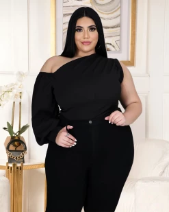 艾丝琳 Sale One Sleeve Top