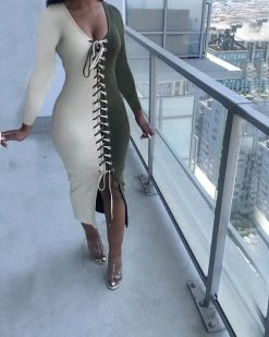 Divanewlook COLOR BLOCKING LACE UP DRESS