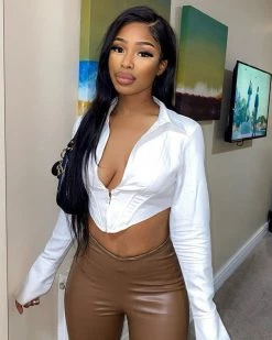 Divanewlook New In LOW COLLAR CROP TOP