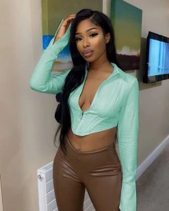 Divanewlook New In LOW COLLAR CROP TOP