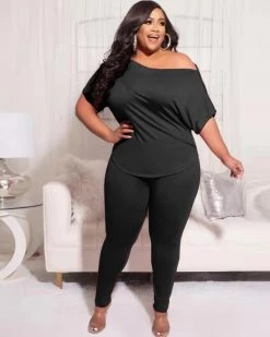 曼奇兴 Diagonal Shoulder Casual Set