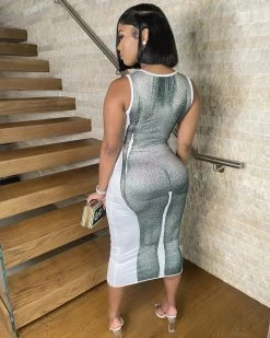 多蕾丝 PHYSIQUE MIDI New In