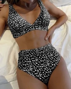 圣源发 Ditsy Floral V Neck Bikini Swimsuit New In