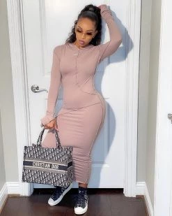 拉格斐 Shaped Dress Sale