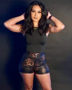 姗妮 Stretch Snake Print Shorts New In