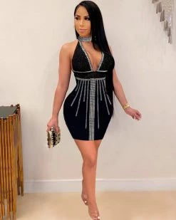 维妮亚 Deep V Diamond Slim Dress New In