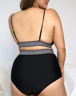 神采 New In Black High Waist Oversized Swimsuit