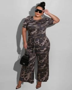 欧时尚 Cocoon Camo Jumpsuit