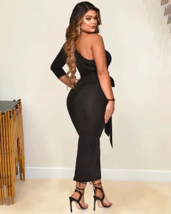 欧丝单 New In She A Baddie Bandage Dress