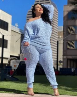 Divanewlook New In Got Me Chilled Down Sweater Set