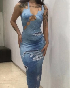 多蕾丝 Don't Hide Holes Dress New In