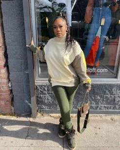 橱厘子 COLORBLOCKED SWEATER New In