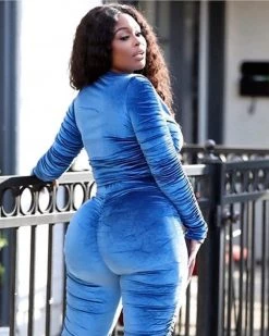 金爱萱 FLEXIN SET New In