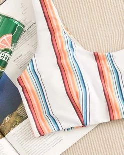 陆楚溢 New In Striped Bikini Swimsuit