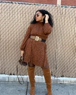 卡梵娅 New In Leopard Print Bishop Sleeve Dress