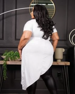 启飞 KEYHOLE MAXI TOP