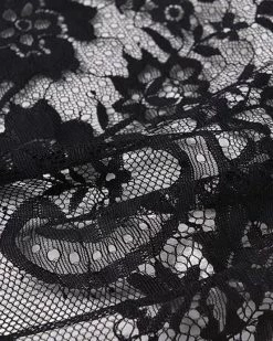 卜东 New In Peek A Boo Hooded Sweater 7 卜东 New In Peek A Boo Hooded Sweater