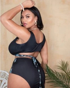 美域 Dragon Totem Printed Swimsuit