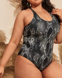 鑫新艺 Large Sexy One Piece Swimsuit