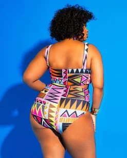 Divanewlook New In ABSTRACT GEOMETRIC SAWTOOTH SWIMSUIT