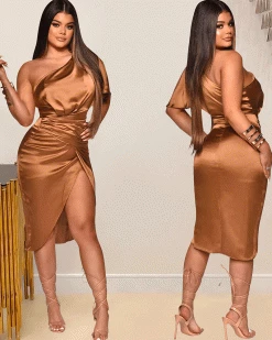 依佳慧 New In Total Flirt Dress