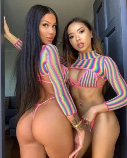 卓弘 Long Sleeve Rainbow Stripe Three Piece Printed Swimsuit