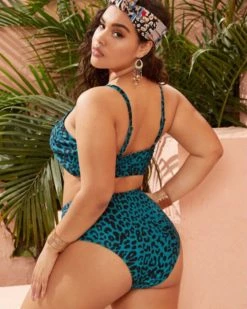 凯乐 New In Oversized Leopard Swimsuit