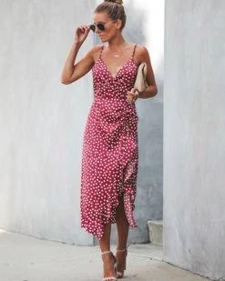 独此衣佳 I Drink Wine Dress New In