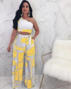 维妮亚 One Shoulder Print Sets