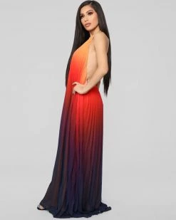 衣莱雅 DUSK TIL' DAWN DRESS New In