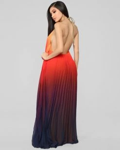 衣莱雅 DUSK TIL' DAWN DRESS New In