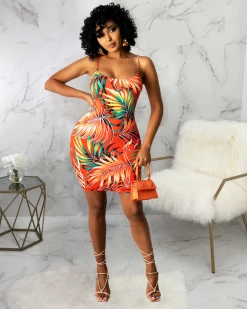 Divanewlook WOOL TASSEL COVER UP New In