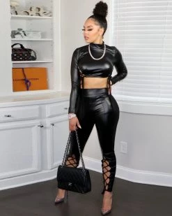 菲恩 New In Bad Gal Set