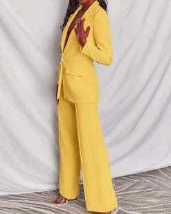 莱恩 New In THE YELLOW SUIT