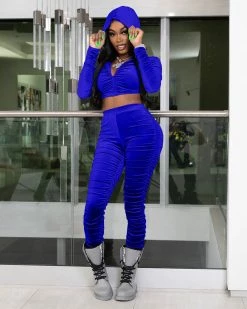 洛米拉 New In Supreme Velour 38 洛米拉 New In Supreme Velour