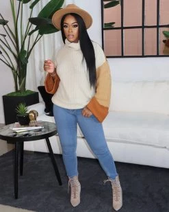 顺帆 The “Fall In Love” Brown Sweater