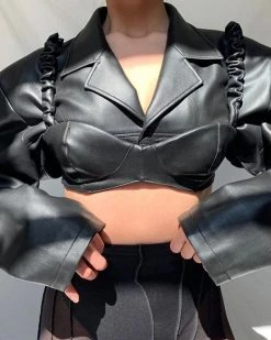 素纱 Black Leather Crop Top New In