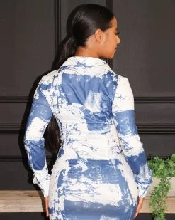 翼朱诚 New In Don't You Worry Shirt Dress