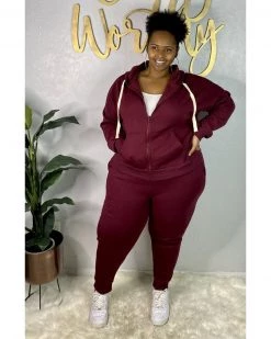 金缕燕衣 New In Just Chill Sweatsuit