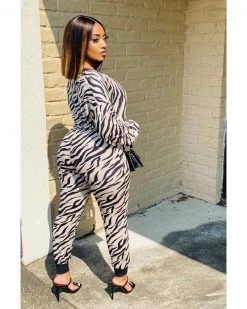 摩朵 FIERCE FELINE SUIT New In