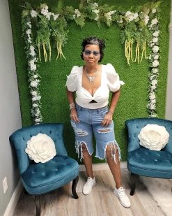 Divanewlook DELICIA DISTRESSD JEAN SHORTS New In