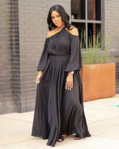 Divanewlook OFF THE SHOULDER MAXI