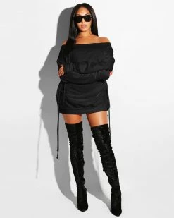 统衣 Pulling Up Dress Dresses