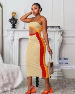 Divanewlook NUDE COLOR BLOCK DRESS