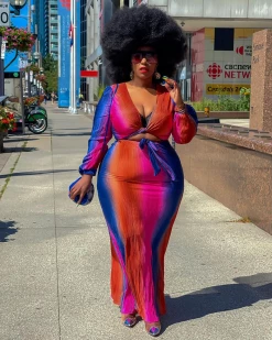 晶娇 New In Pink Gradient Stripe Skirt Set