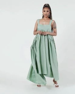 新鸿鑫 Asymmetric Dresses New In