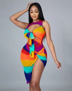 依凡 Beach Gal Bodysuit Skirt Set New In