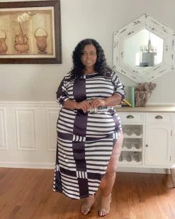 Divanewlook Black And White Abstract Dress